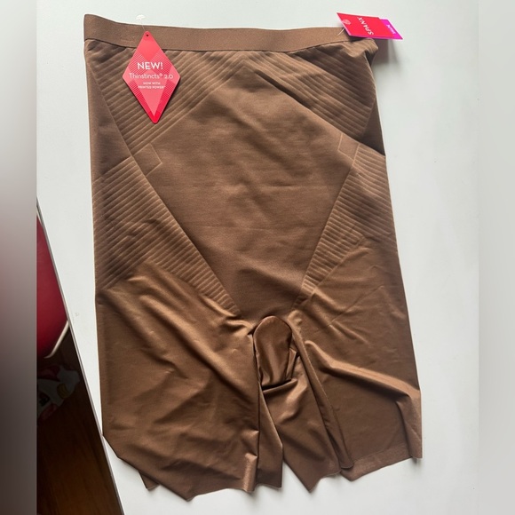 Spanx Sculpt Shapewear Shorts - Picture 7 of 9